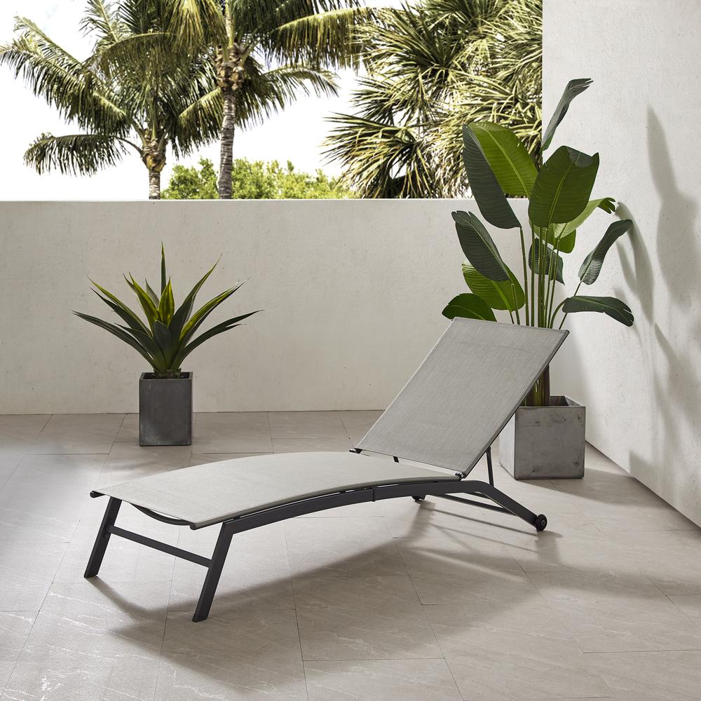 Weaver Outdoor Chaise Lounge. Picture 6