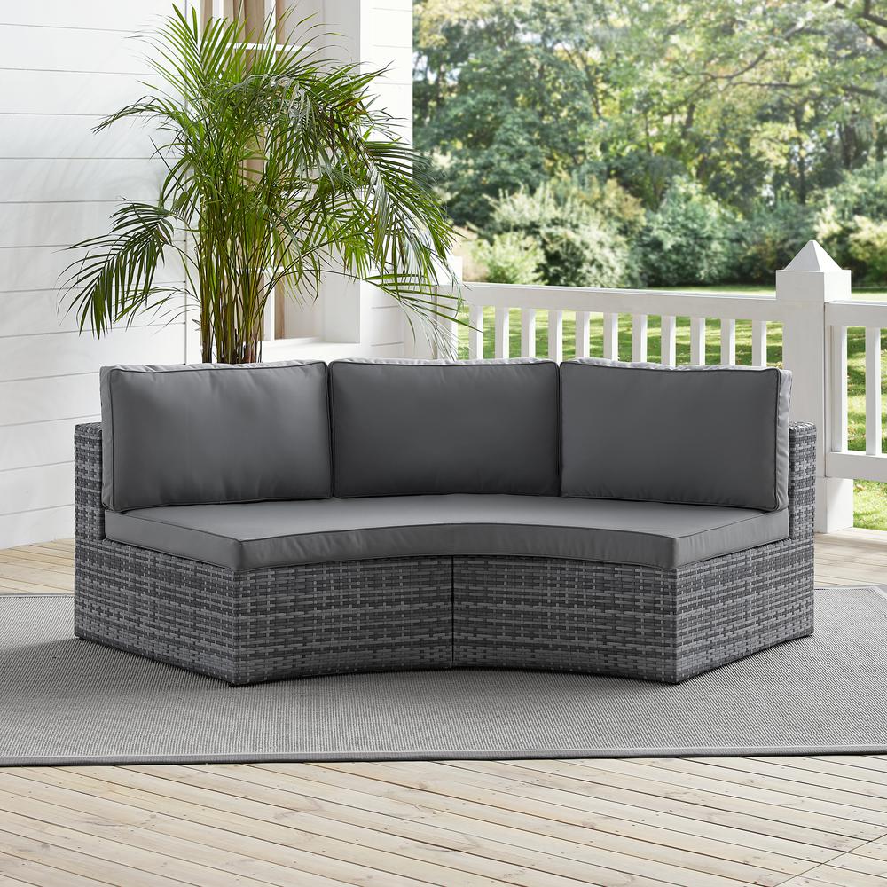 Catalina Wicker Round Outdoor Sectional Sofa. Picture 3