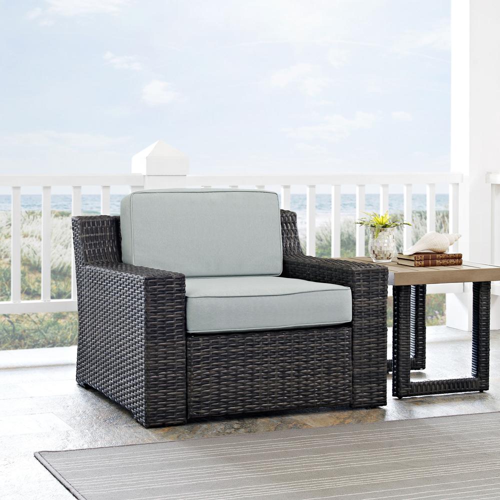 Beaufort Wicker Outdoor Chair. Picture 2