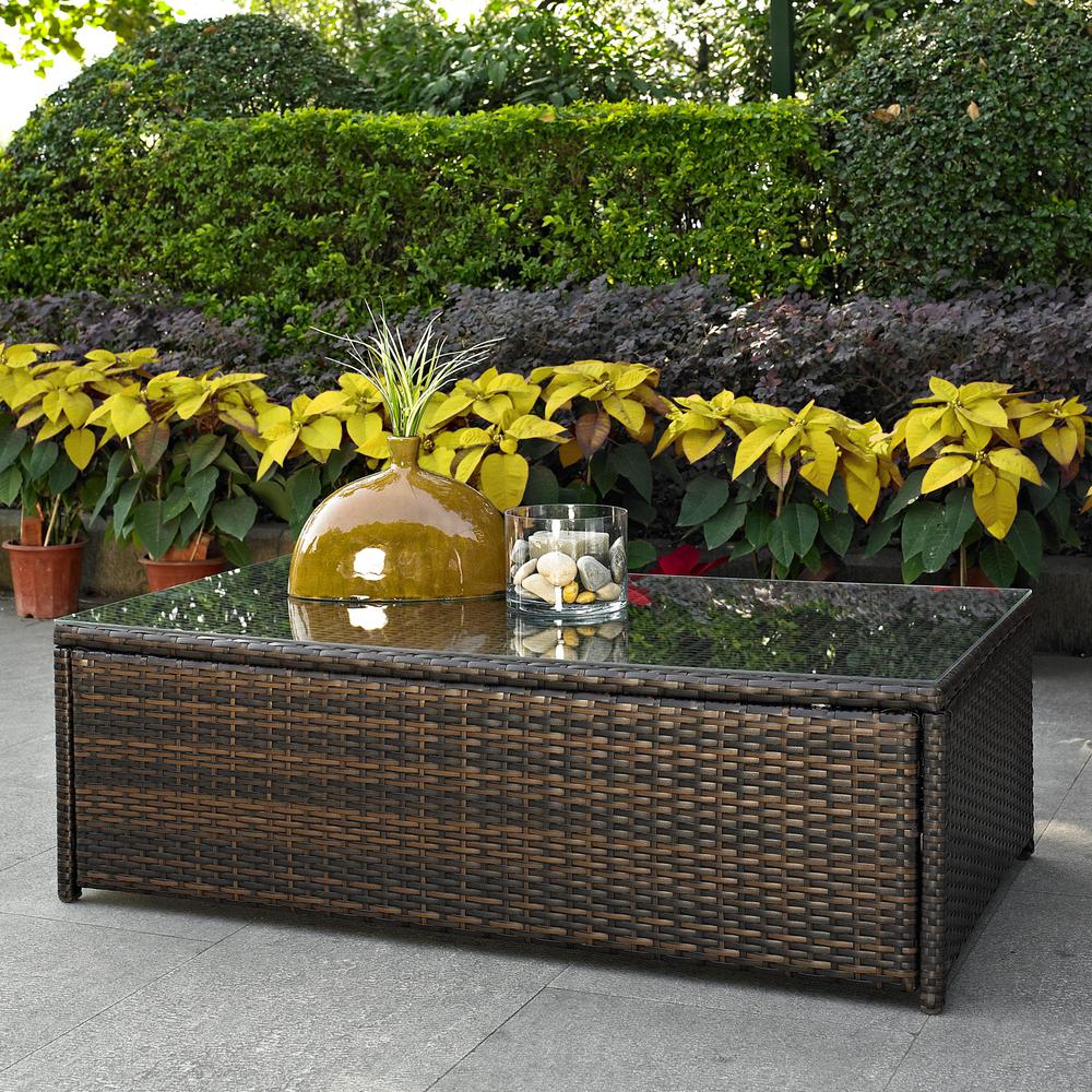 Palm Harbor Wicker Outdoor Coffee Table. Picture 1