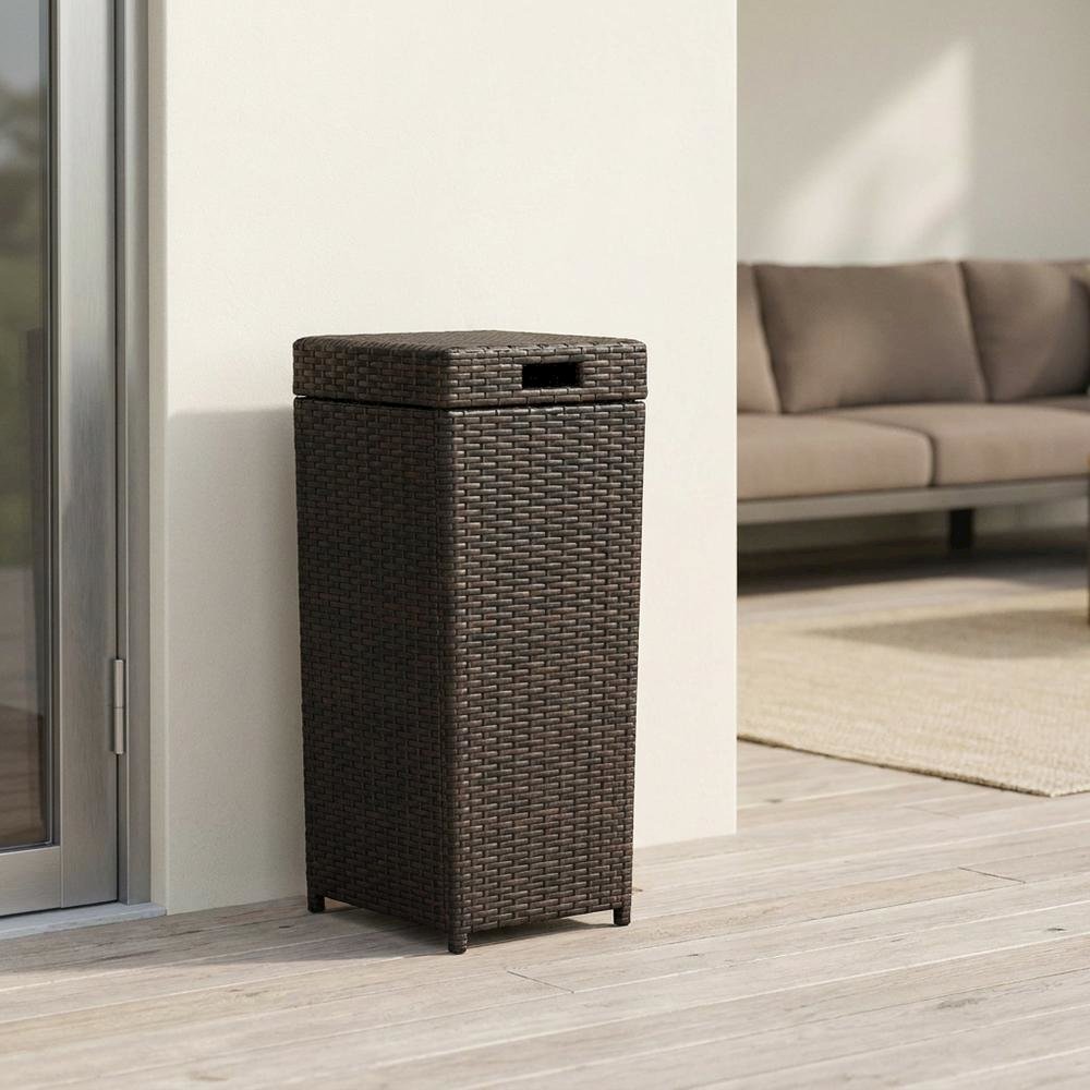 Wicker Trash Can with Durable Design and Spacious Capacity for Home Use. Picture 2