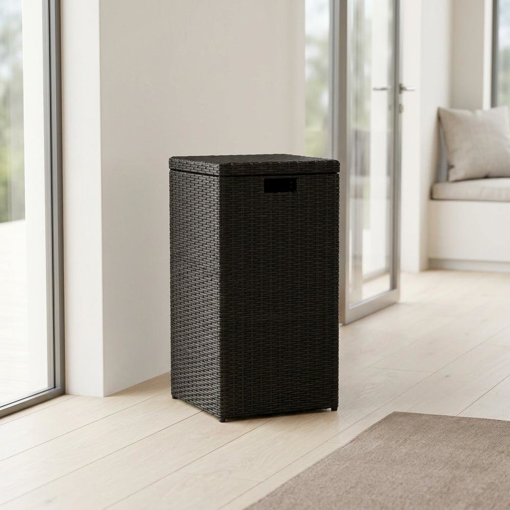Wicker Trash Can with Durable Design and Spacious Capacity for Home Use. Picture 3