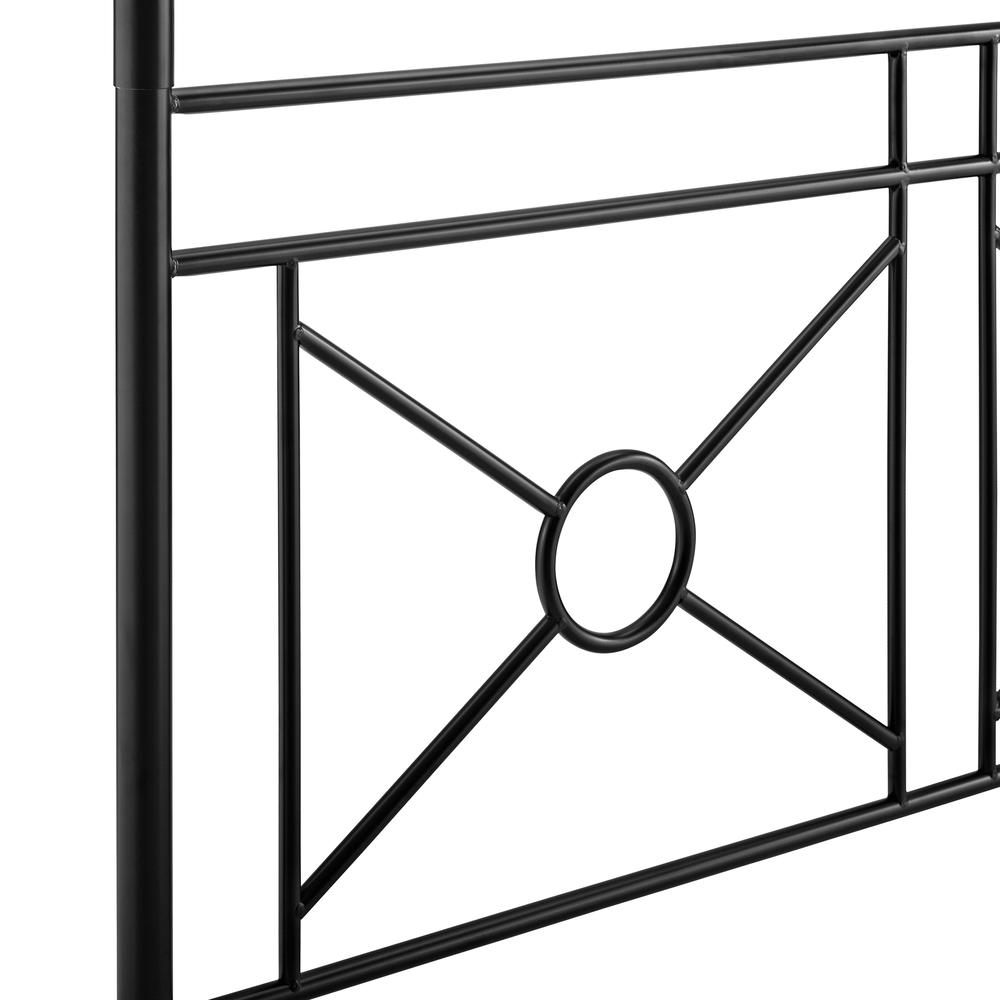 Montgomery Queen Canopy Bed. Picture 7