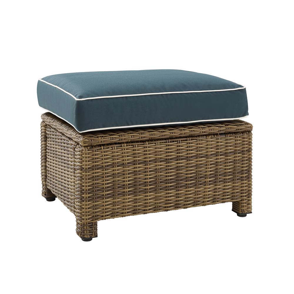 Bradenton Wicker Outdoor Ottoman. Picture 1
