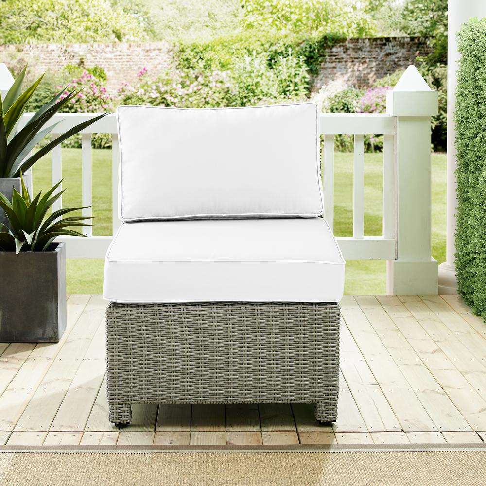 Bradenton Wicker Outdoor Sectional Chair - Sunbrella. Picture 3