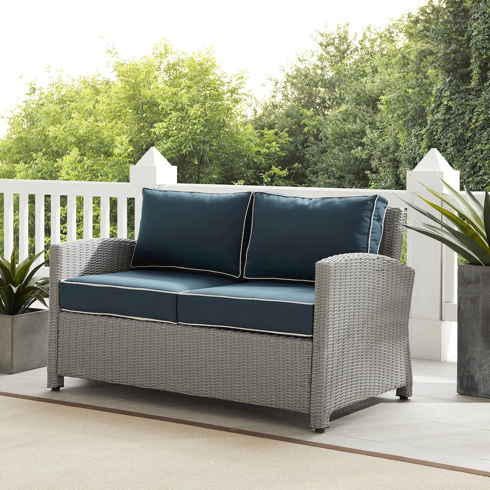 Bradenton Wicker Outdoor Loveseat. Picture 3