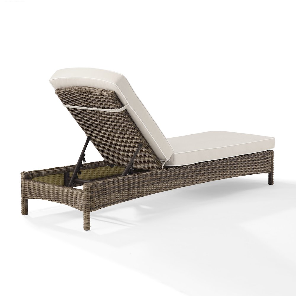 Bradenton Wicker Outdoor Chaise Lounge. Picture 12