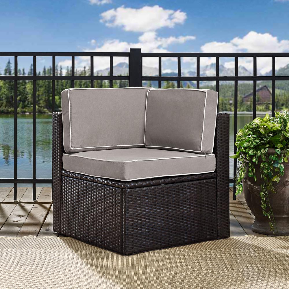 Palm Harbor Wicker Corner Outdoor Sectional Chair. Picture 2