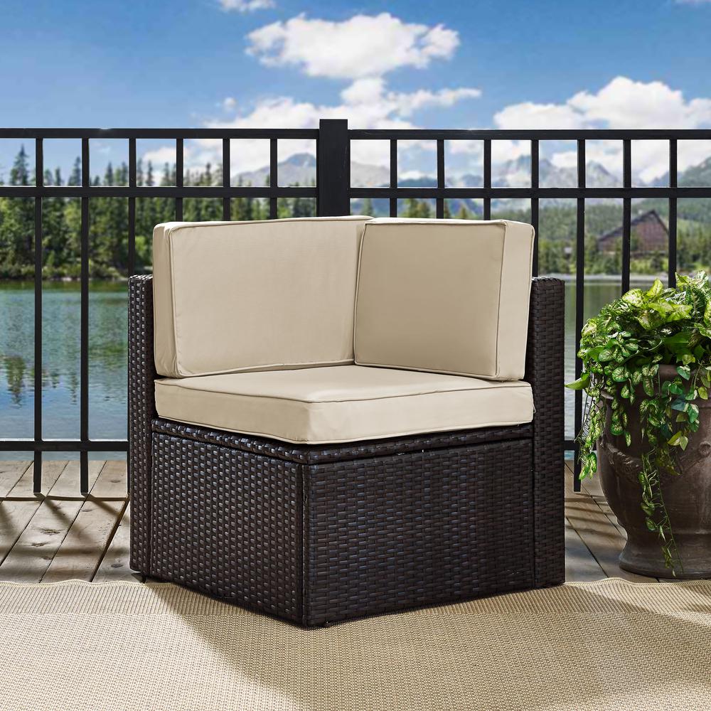 Palm Harbor Wicker Corner Outdoor Sectional Chair. Picture 2