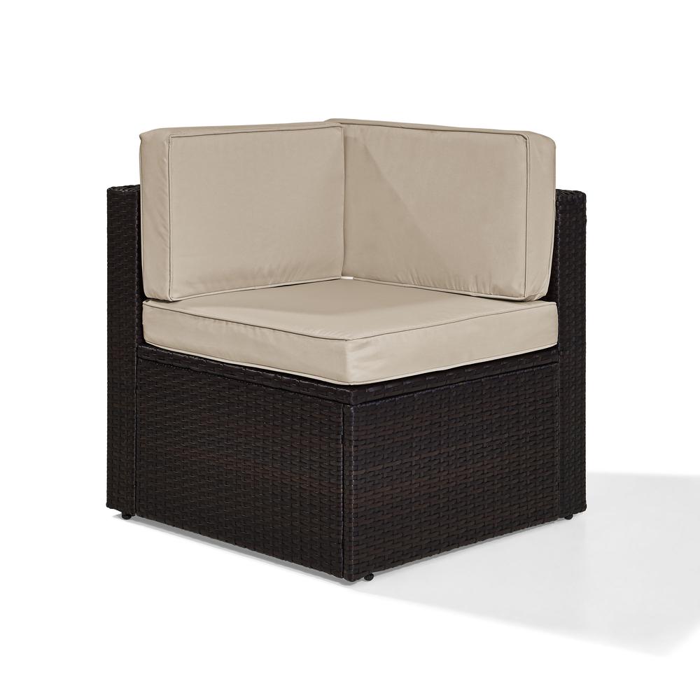 Palm Harbor Wicker Corner Outdoor Sectional Chair. Picture 1