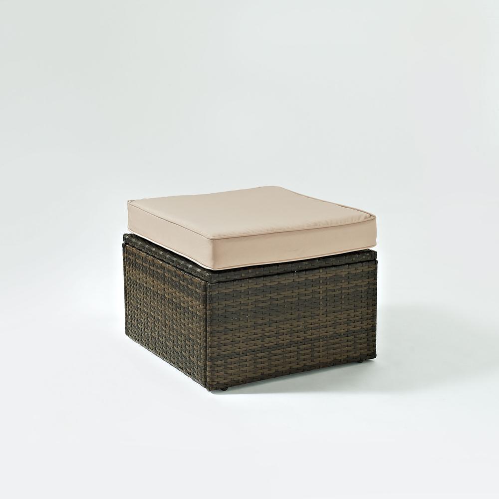 Palm Harbor Wicker Outdoor Ottoman. Picture 7