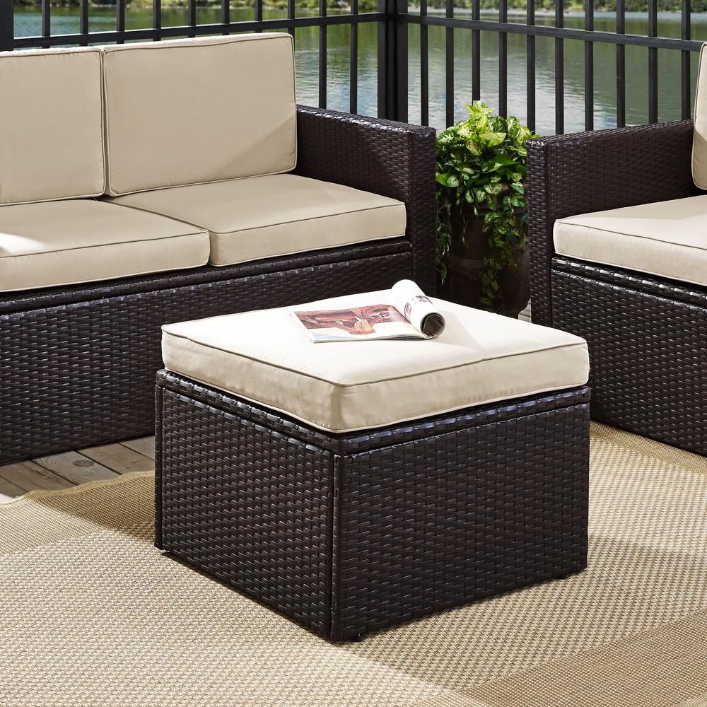 Palm Harbor Wicker Outdoor Ottoman. Picture 2