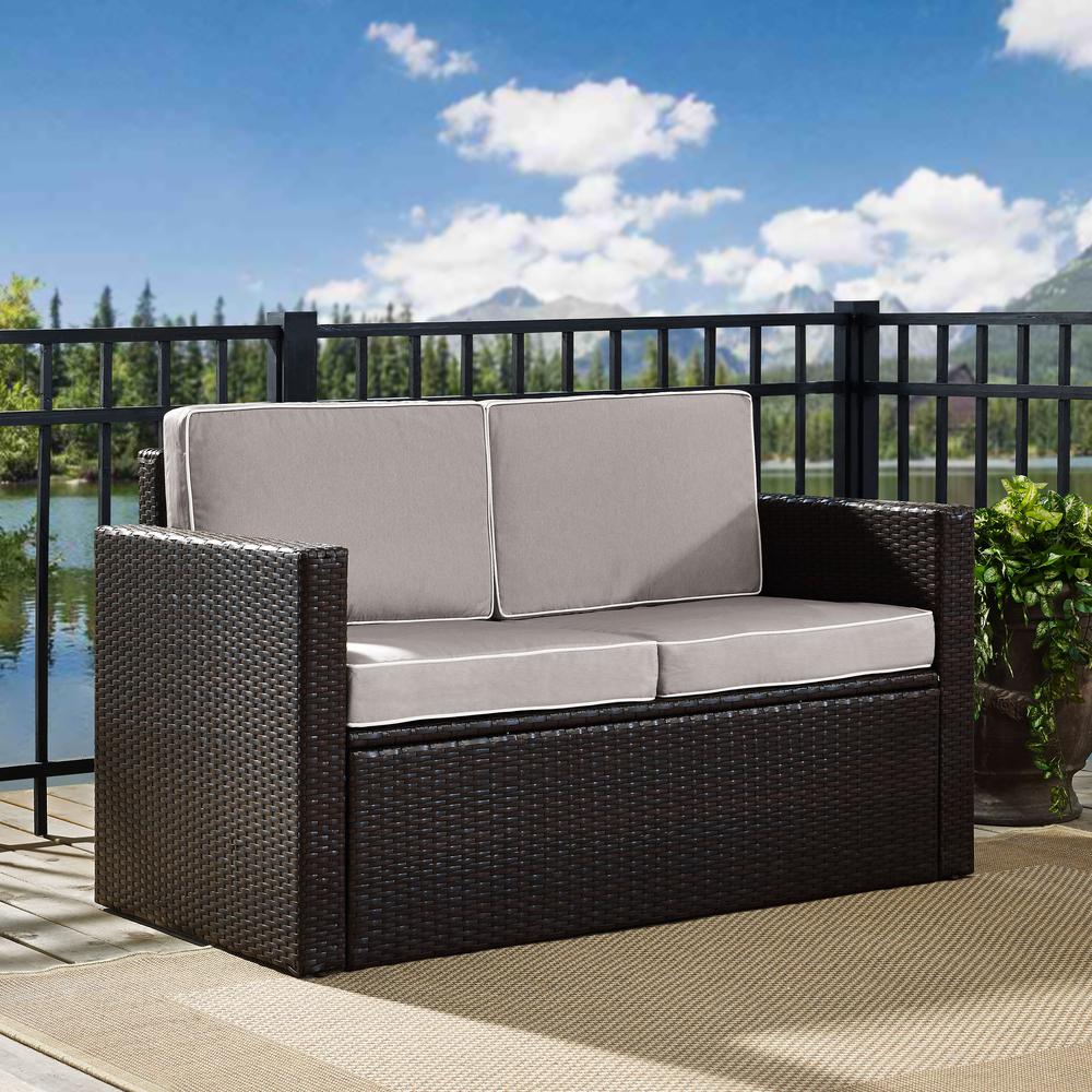 Palm Harbor Wicker Outdoor Loveseat. Picture 2