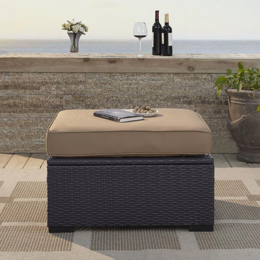 Biscayne Wicker Outdoor Ottoman. Picture 3