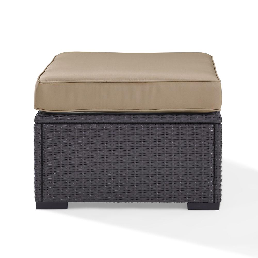 Biscayne Wicker Outdoor Ottoman. Picture 5