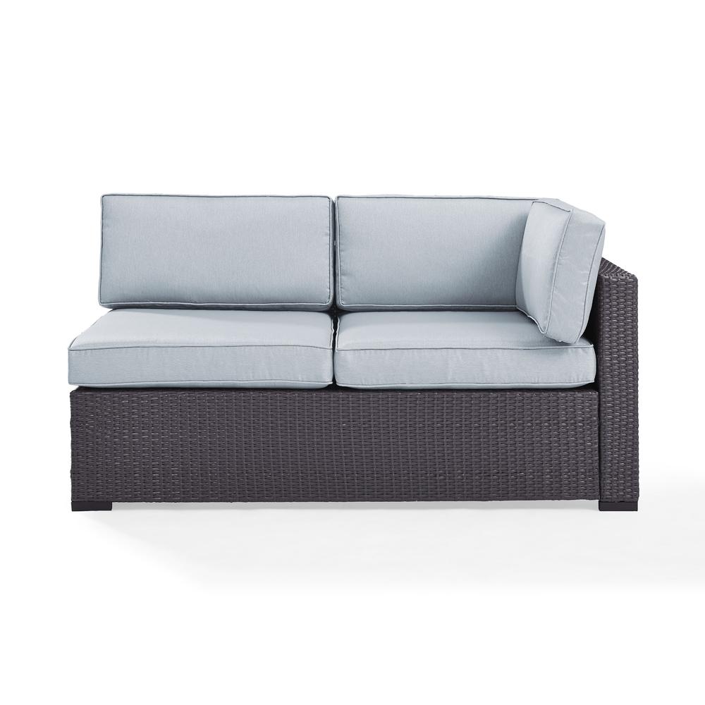 Biscayne Wicker Outdoor Sectional Loveseat. Picture 1