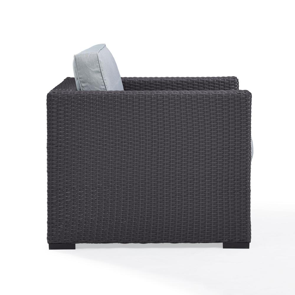 Biscayne Wicker Outdoor Chair. Picture 5