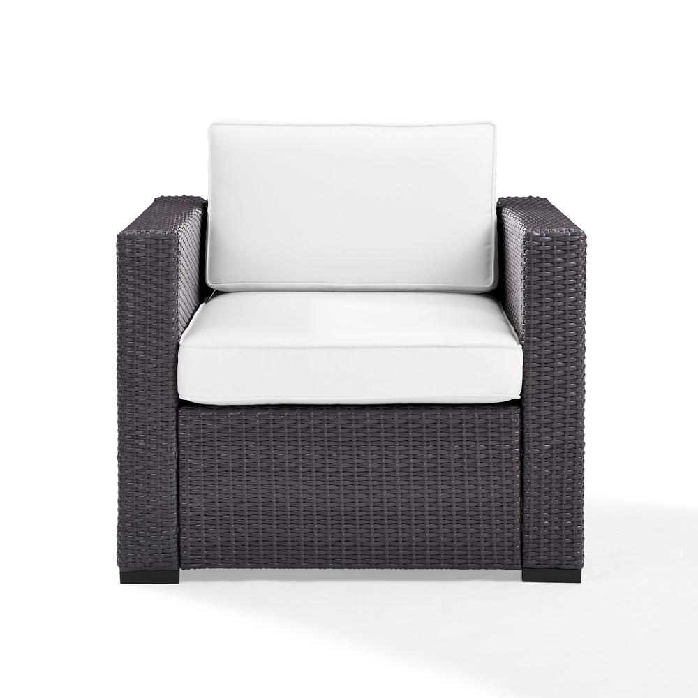 Biscayne Wicker Outdoor Chair. Picture 1