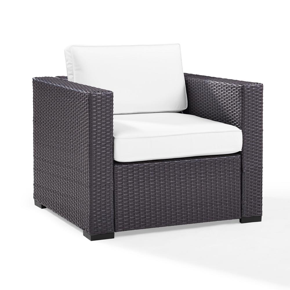 Biscayne Wicker Outdoor Chair. Picture 4