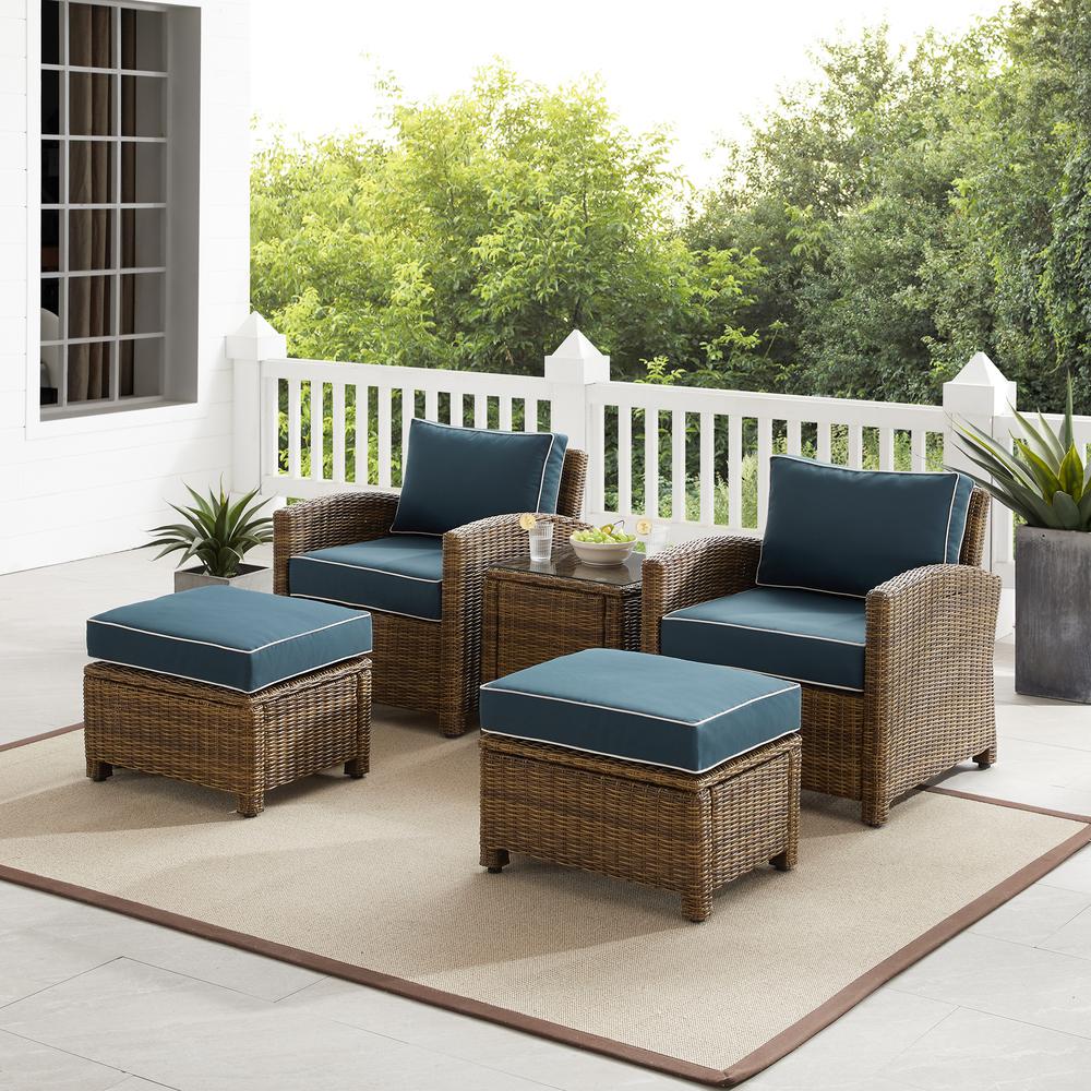 Bradenton 5Pc Wicker Outdoor Chair Set - Side Table, 2 Arm Chairs & 2 Ottomans. Picture 12