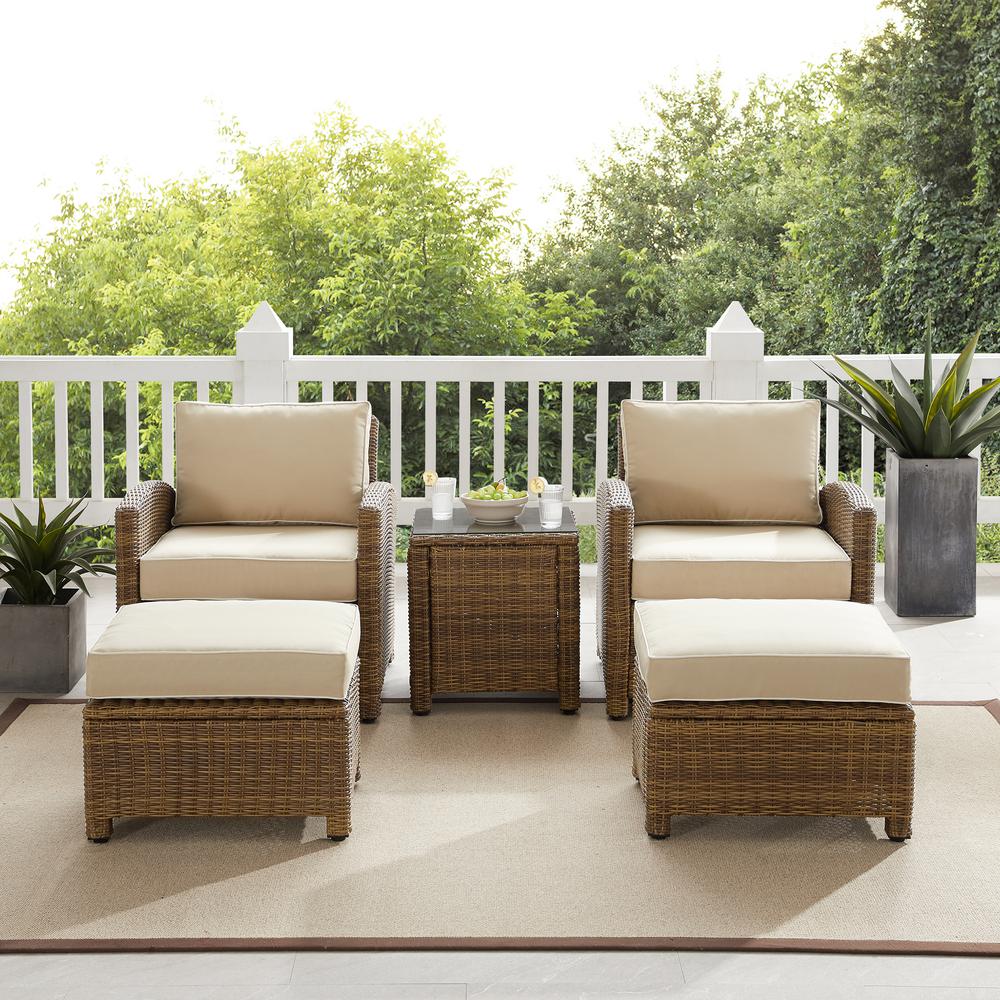 Bradenton 5Pc Wicker Outdoor Chair Set - Side Table, 2 Arm Chairs & 2 Ottomans. Picture 10