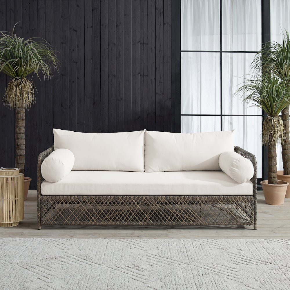 Granite Bay Wicker Outdoor Sofa. Picture 3