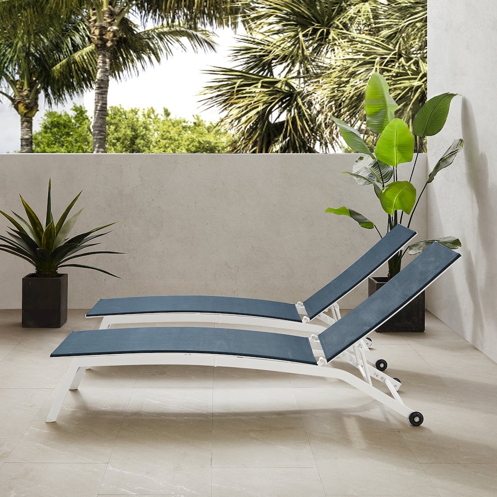 Weaver 2-Piece Outdoor Chaise Lounge Set - 2 Lounge Chairs. Picture 5