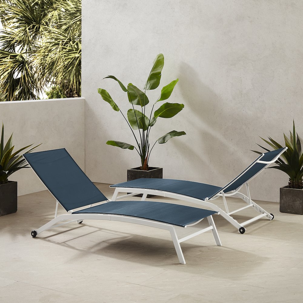 Weaver 2-Piece Outdoor Chaise Lounge Set - 2 Lounge Chairs. Picture 6