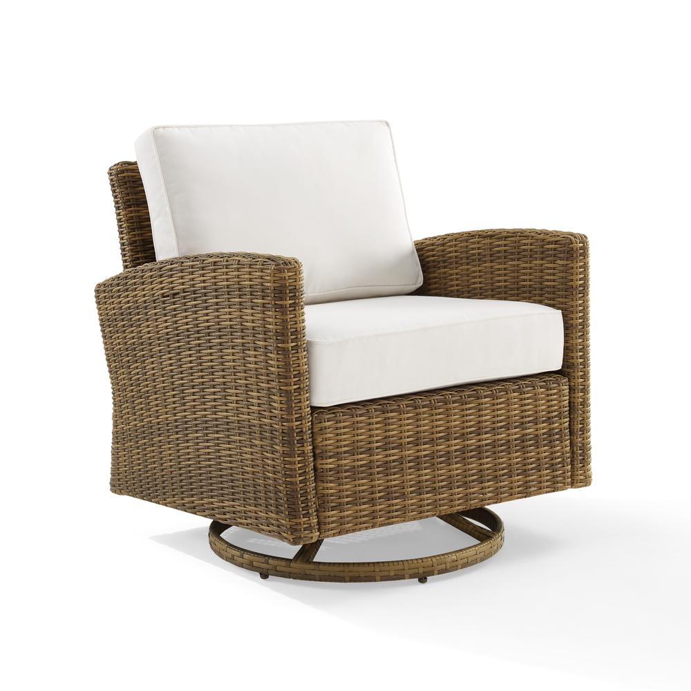 Bradenton Swivel Rocker Outdoor Chair - Sunbrella. Picture 1