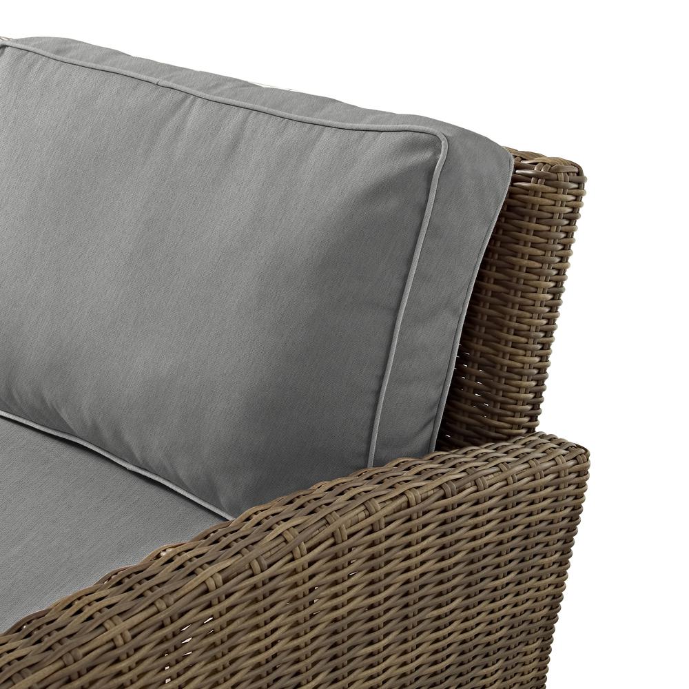 Bradenton 3Pc Wicker Swivel Rocker Outdoor Chair Set, Side Table & 2 Rockers. Picture 13