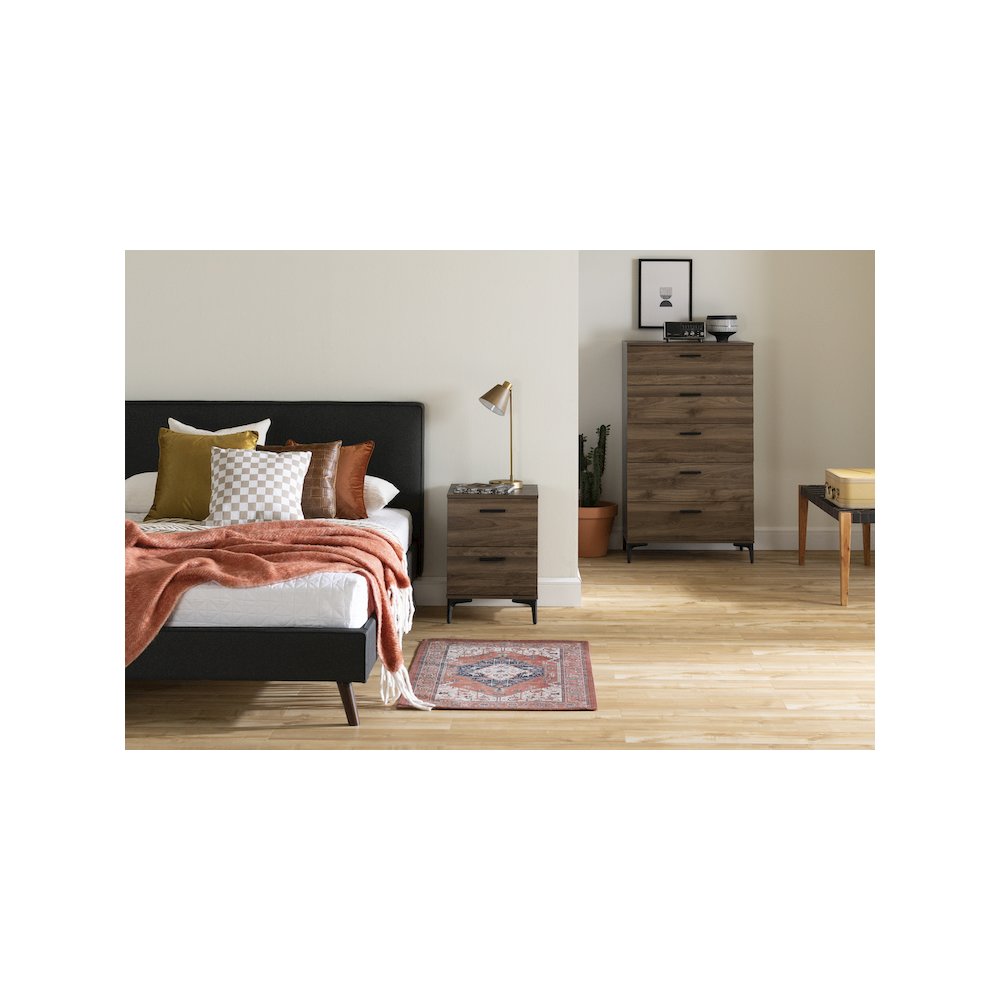 Musano 5-Drawer Chest, Natural Walnut. Picture 2