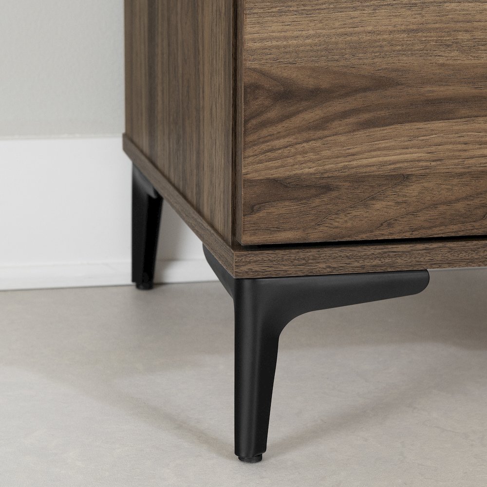 Musano 5-Drawer Chest, Natural Walnut. Picture 4