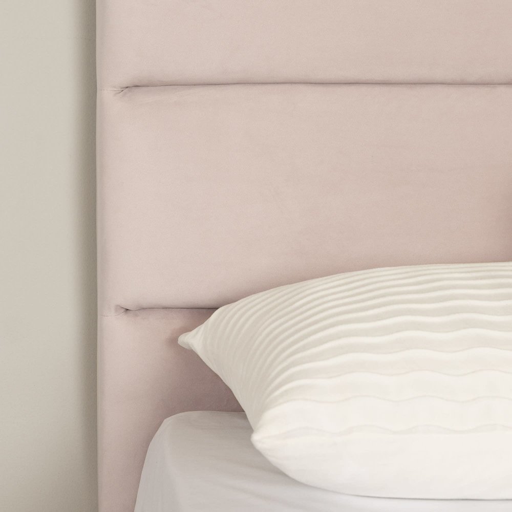 Maliza Upholstered Complete Platform Bed, Pink. Picture 8
