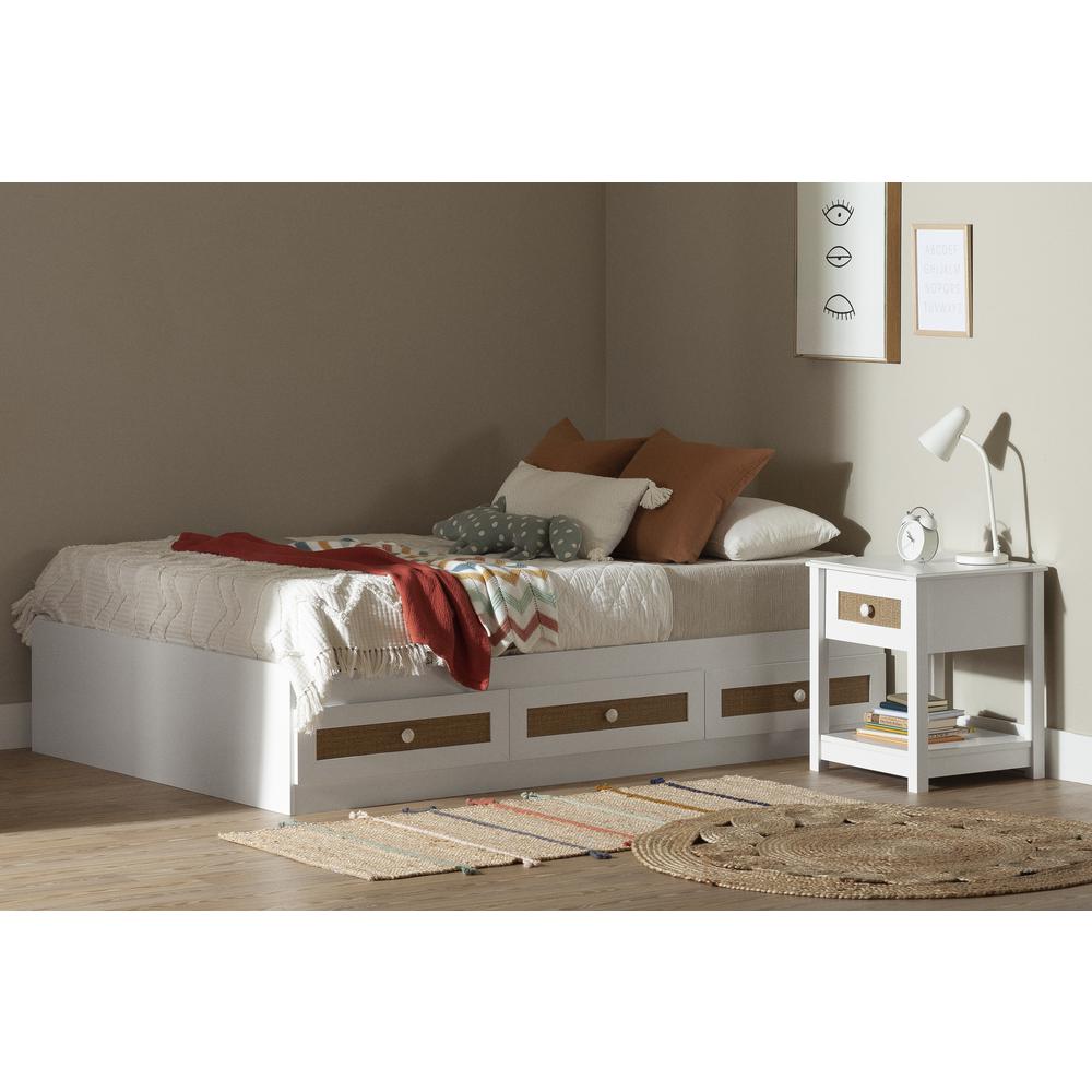 Bloom Mates Bed with 3 Drawers, White and Faux Printed Rattan. Picture 2