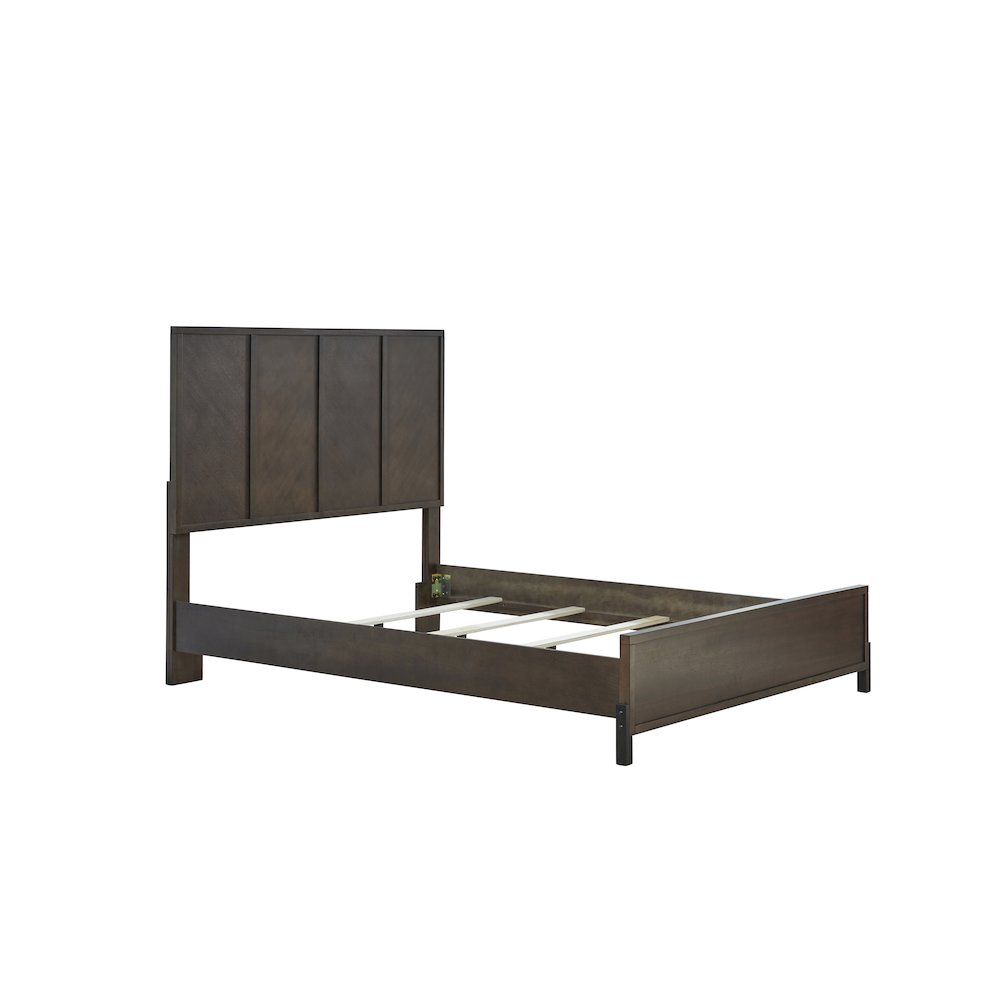 Queen Bed. Picture 2