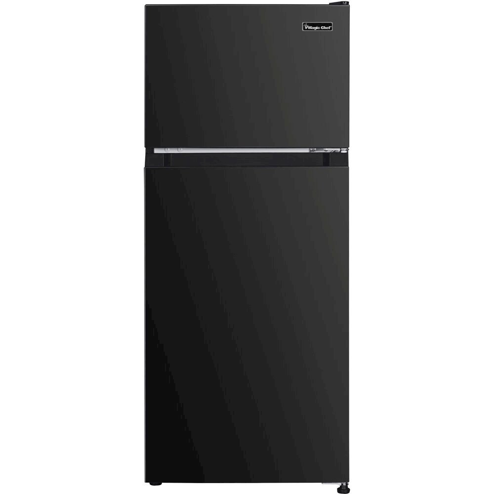 4.5 cu. ft refrigerator with freezer. Picture 1