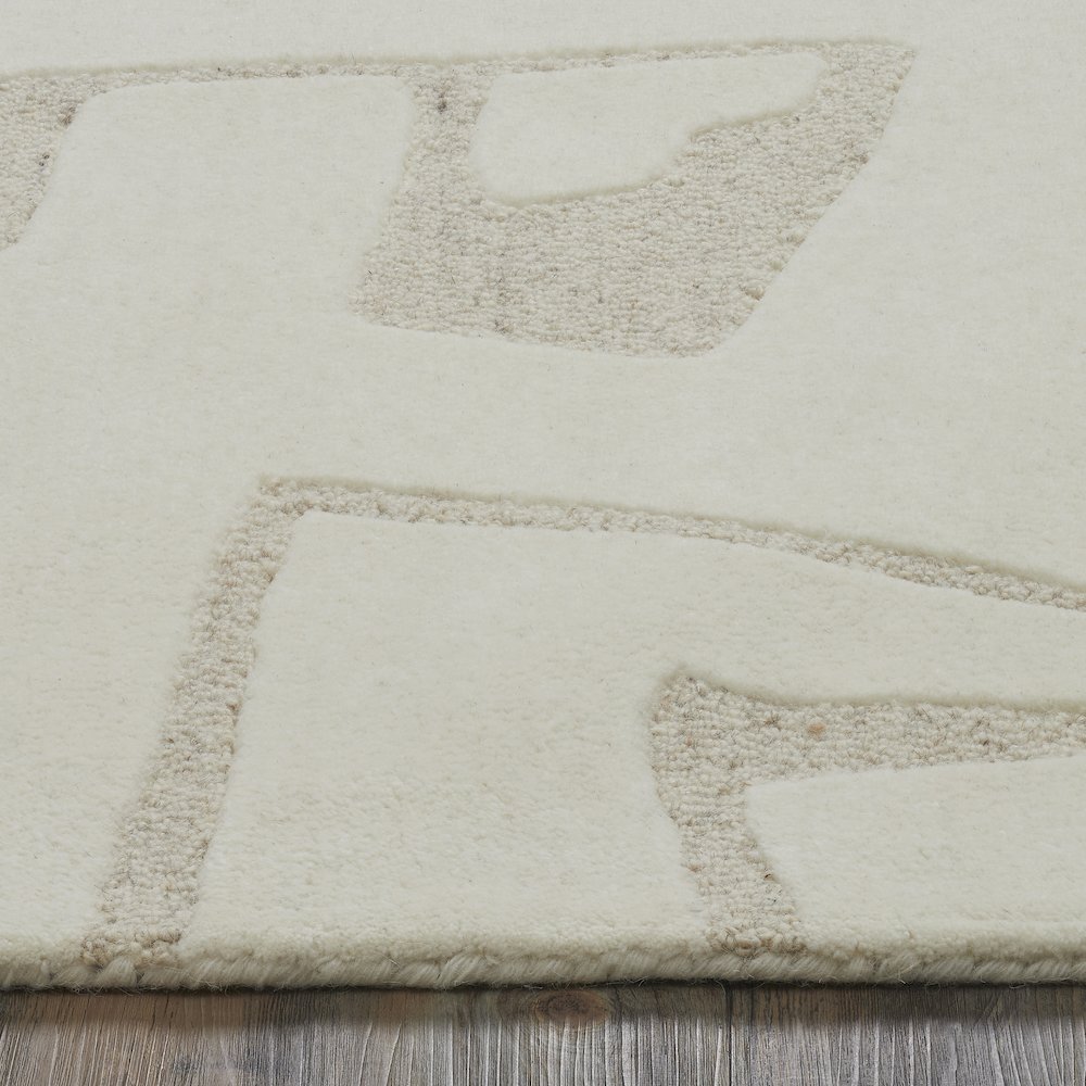 Cosmos 5'3" x 7'3" ft Handwoven Indoor Rug, Ivory/ Sand. Picture 5