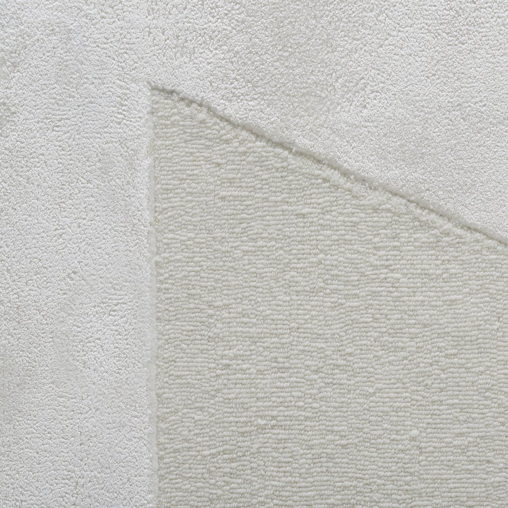 Mosaico Area Rug In Ivory Color. Picture 4