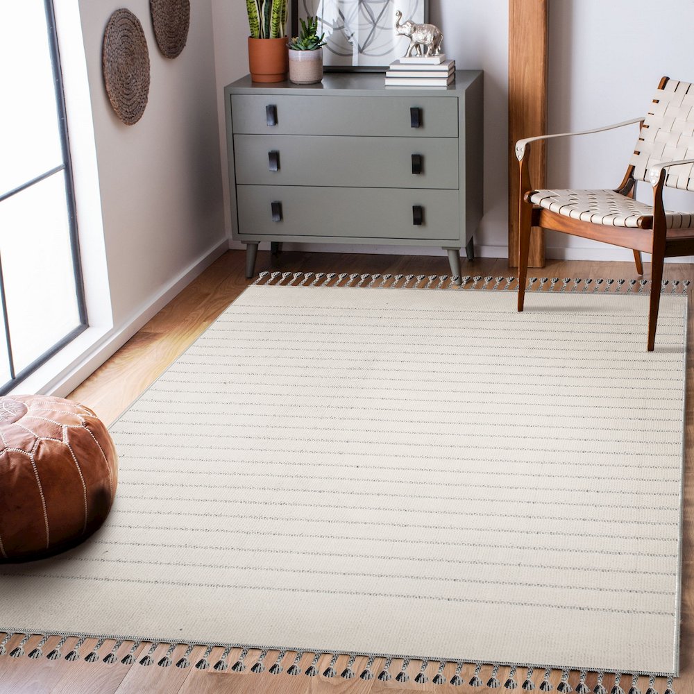 AMBROSE IVORY/GREY 5 x 8 Indoor Rug. Picture 2