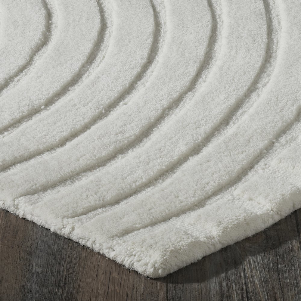 Cantu 5'3" x 7'3" ft Handwoven Indoor Rug, Ivory. Picture 3