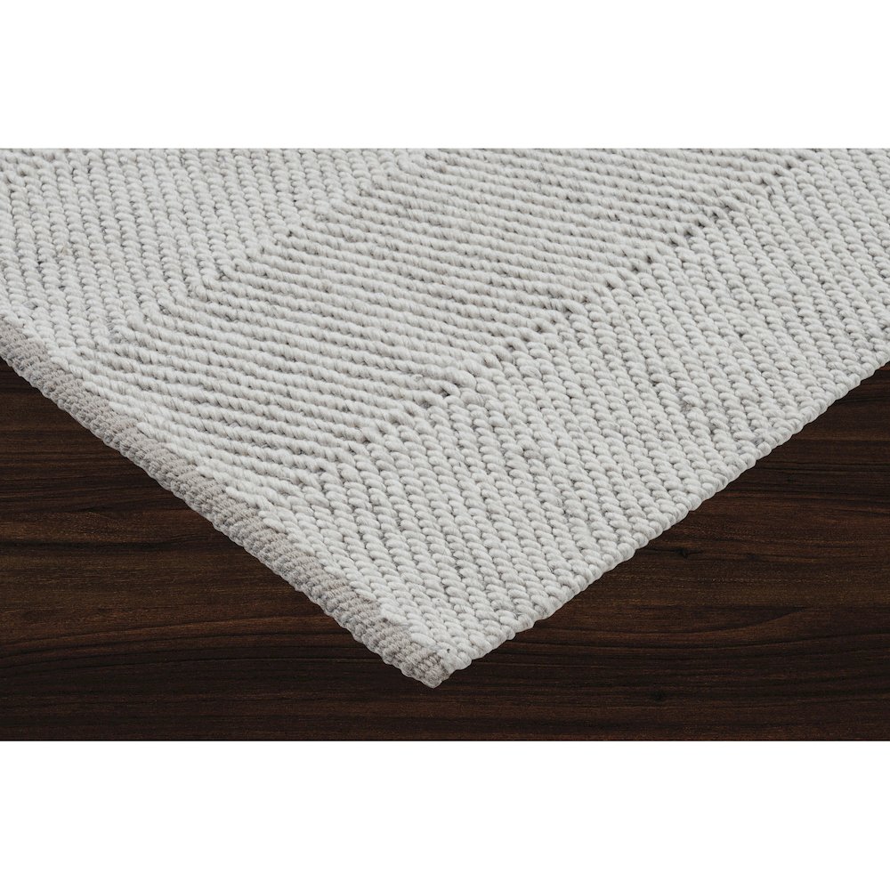 MALUR Ivory/Silver 8 x 10 Rug. Picture 3