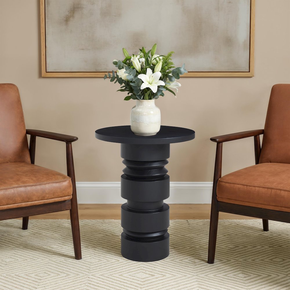 Talpa Indoor Mango Wood Side Table. Picture 4