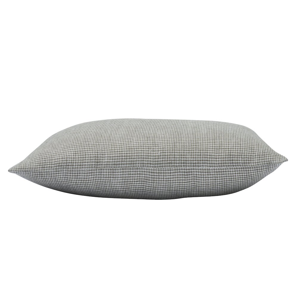 Giverny 25X15 Indoor Pillow, Dark Green. Picture 3
