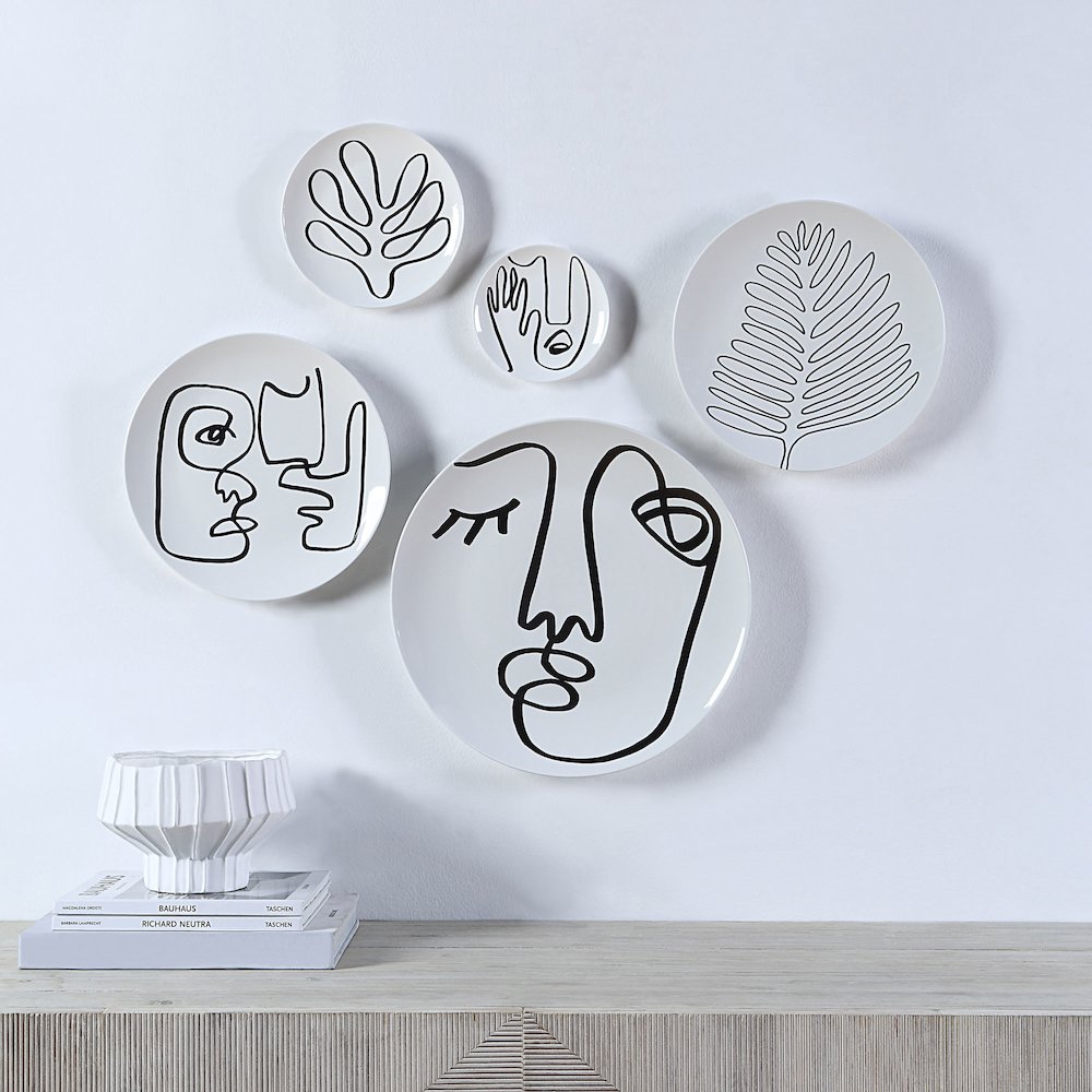 Solange Round Wall Art. Picture 2