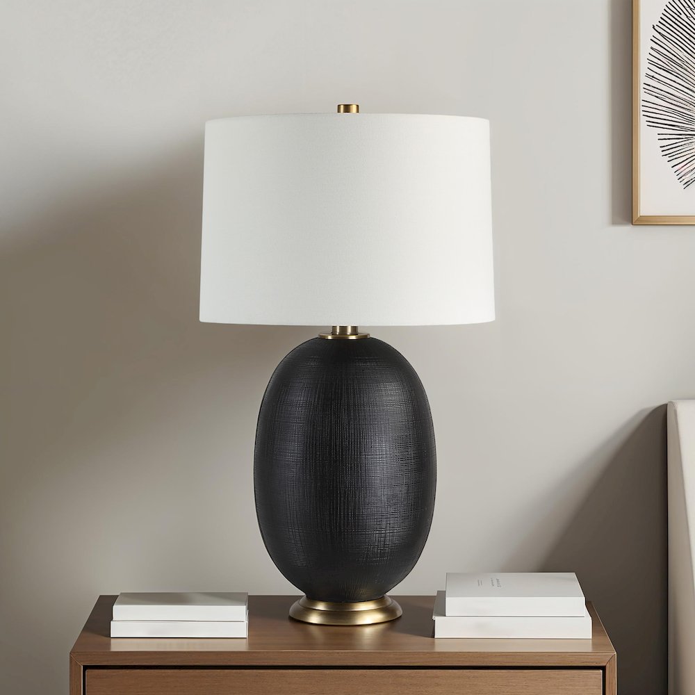 Carmesi 28.5" Height Table Lamp, Black. Picture 2