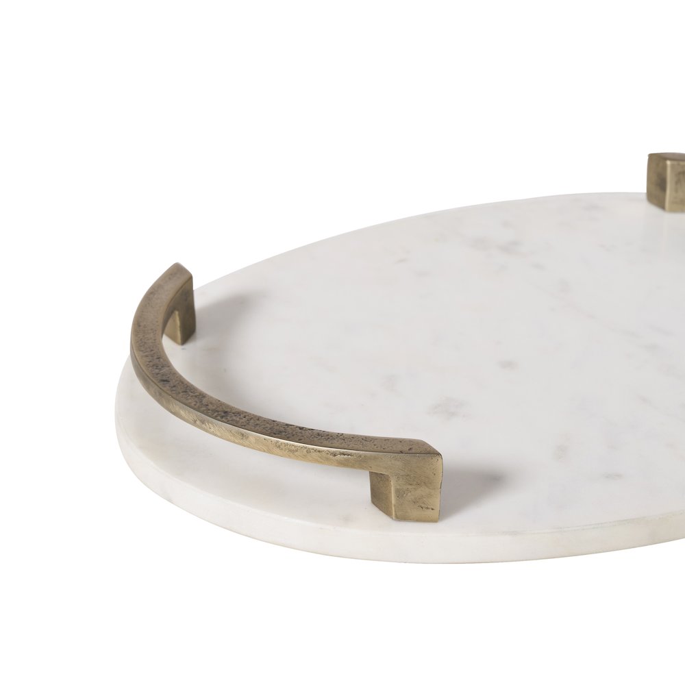 Bianca Statue, White. Picture 4