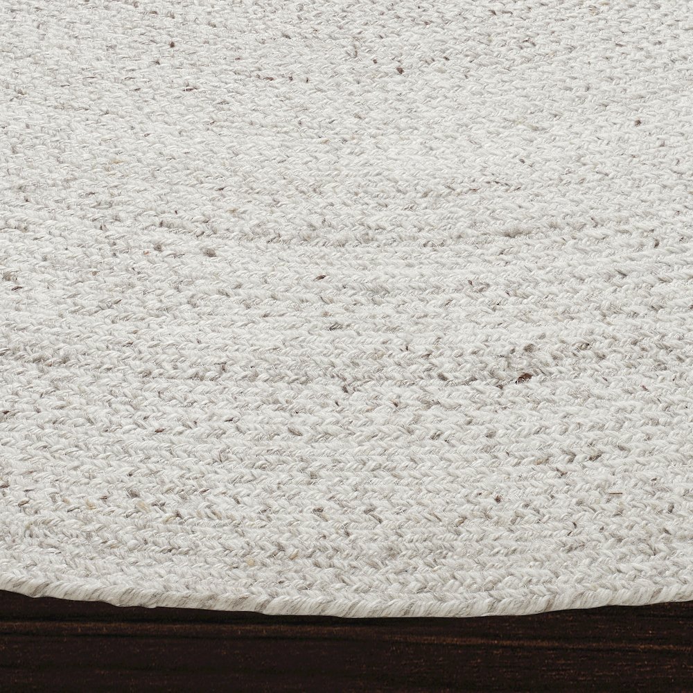 Cercola 4'11 Handwoven Indoor Rug, Ivory. Picture 4