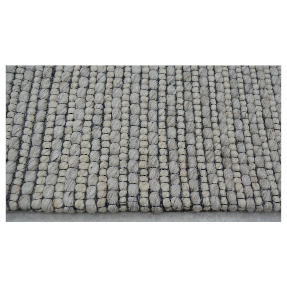 Bedford III Beige 5 x 8 Indoor Rug. Picture 3