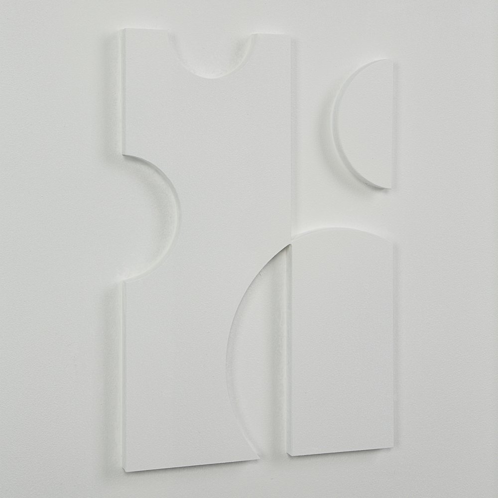 Ispra 19" Wide Wall Decor, Matte White. Picture 5