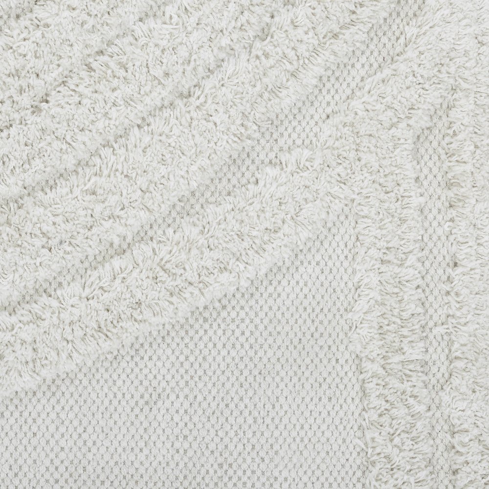 Terrain 5'3 x 7'3 Handwoven Indoor Rug, Off-white. Picture 4